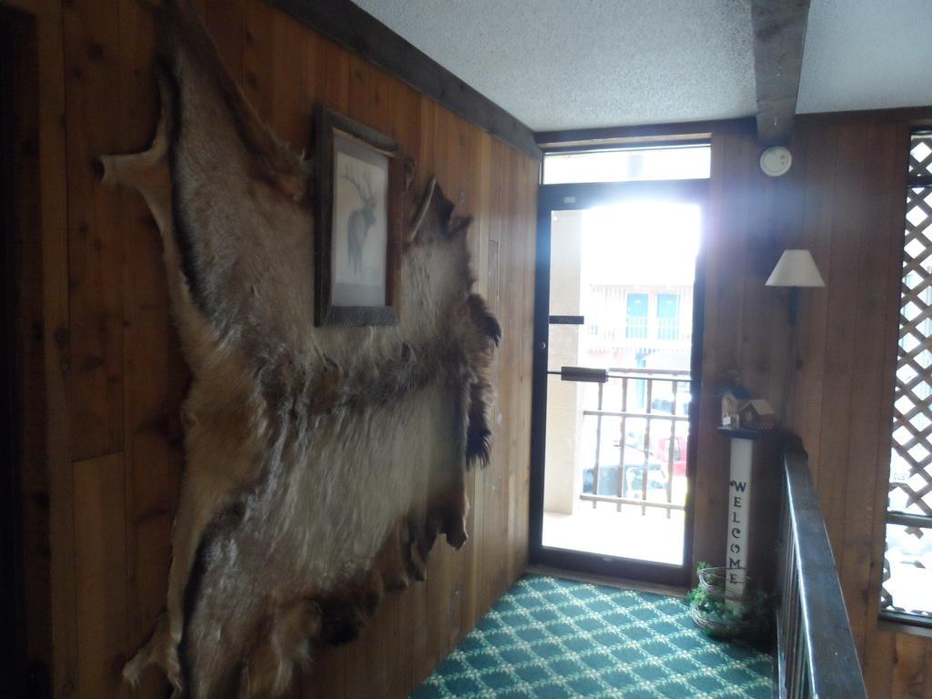 Bear Lodge Motel Sundance Eksteriør bilde